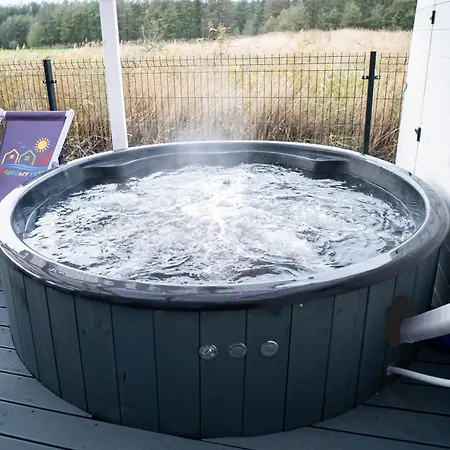 Kolorowy Balia Z Hydromasazem W Tarasie Na Wylacznosc Casa vacanze *