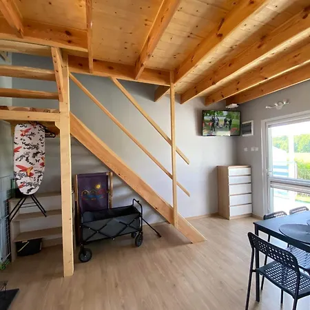 Kolorowy Balia Z Hydromasazem W Tarasie Na Wylacznosc *