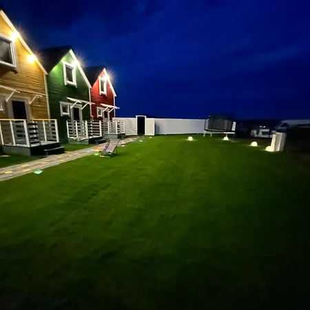 Kolorowy Balia Z Hydromasazem W Tarasie Na Wylacznosc Сasa de vacaciones *